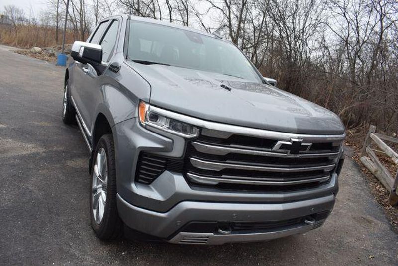 Used 2023 Chevrolet Silverado 1500 High CountryImage 9