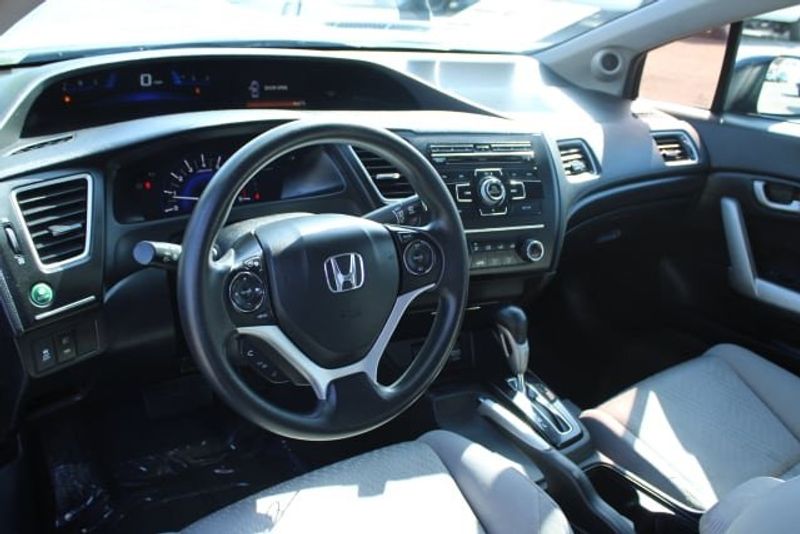 2015 Honda Civic LXImage 13