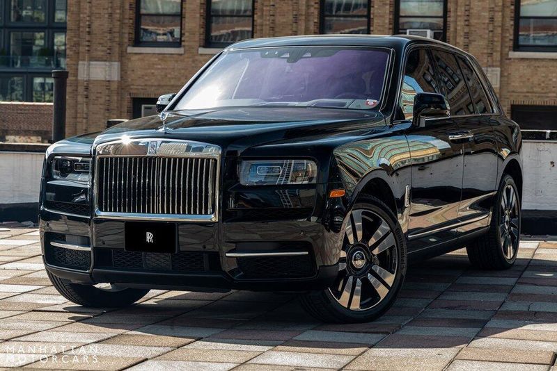 2023 Rolls-Royce Cullinan BaseImage 1