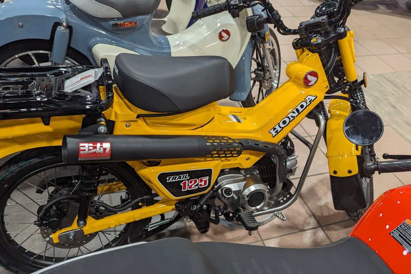 2024 HONDA TRAIL 125 TURMERIC YELLOW 