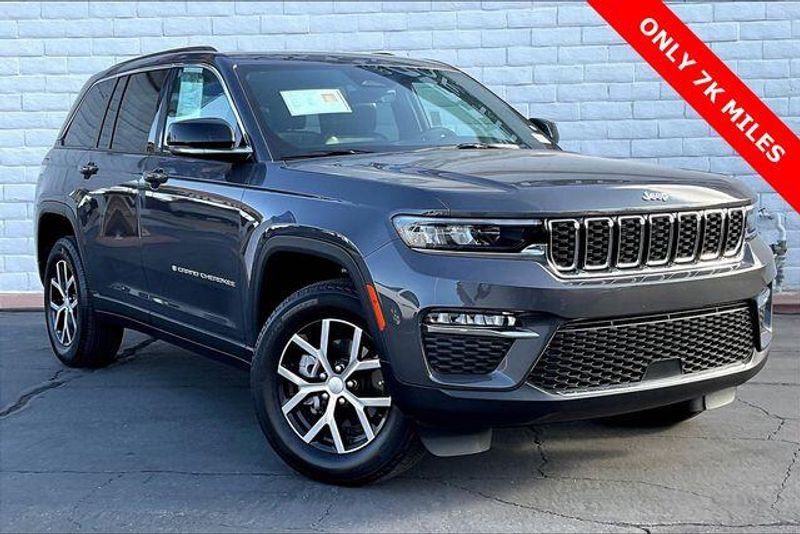Used 2025 Jeep Grand Cherokee LimitedImage 12