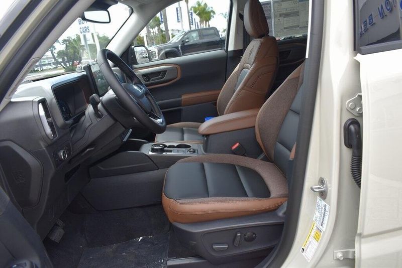 2025 Ford Bronco Sport Outer BanksImage 12