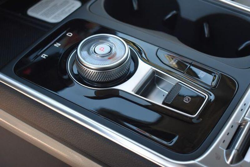 New 2026 Kia Carnival Hybrid SX PrestigeImage 32