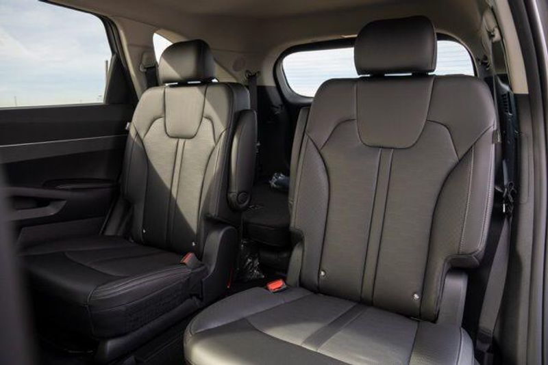 New 2026 Kia Sorento Plug-In Hybrid EXImage 14