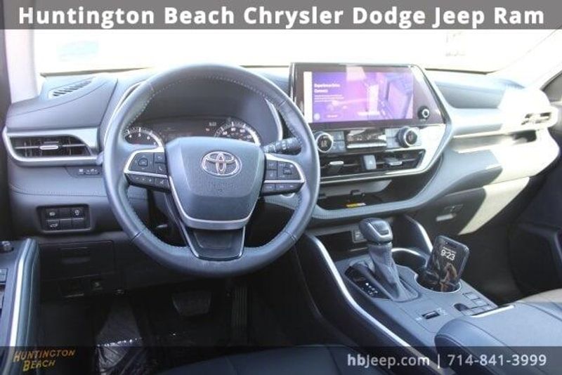2024 Toyota Highlander XLEImage 15