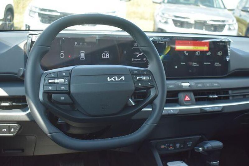 New 2026 Kia K4 EXImage 18