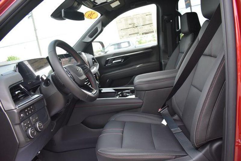 New 2026 Chevrolet Suburban RSTImage 30