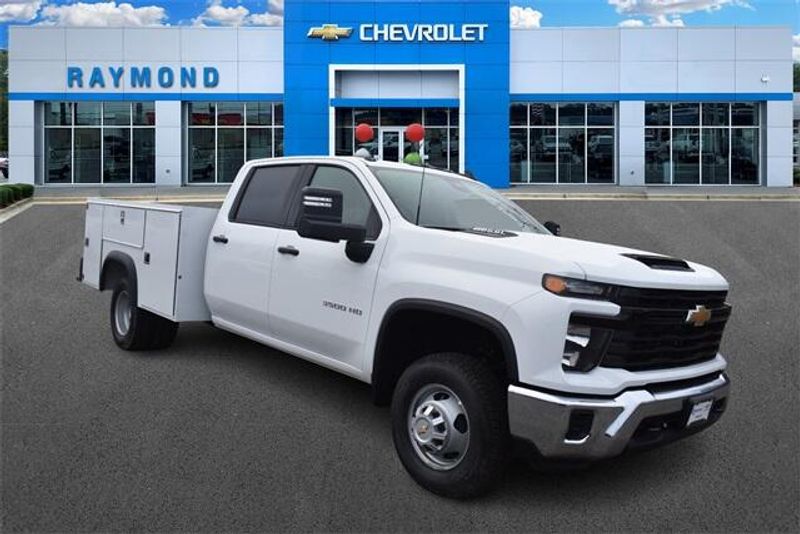 2025 Chevrolet Silverado 3500HD Work TruckImage 1