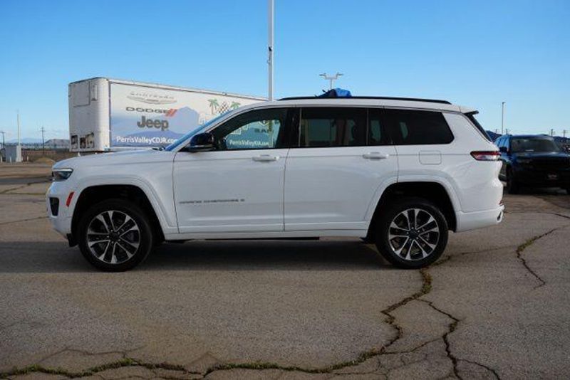 Used 2024 Jeep Grand Cherokee L OverlandImage 4