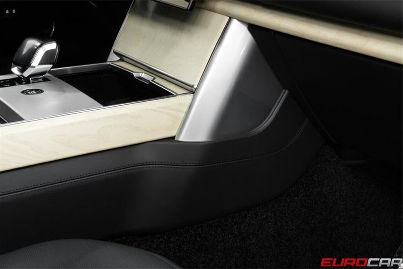 Used 2025 Land Rover Range Rover SV *EXECUTIVE CLASS REAR SEATS*Image 32