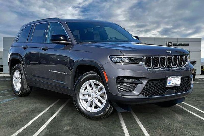 New 2026 Jeep Grand Cherokee Laredo X 4x4Image 14
