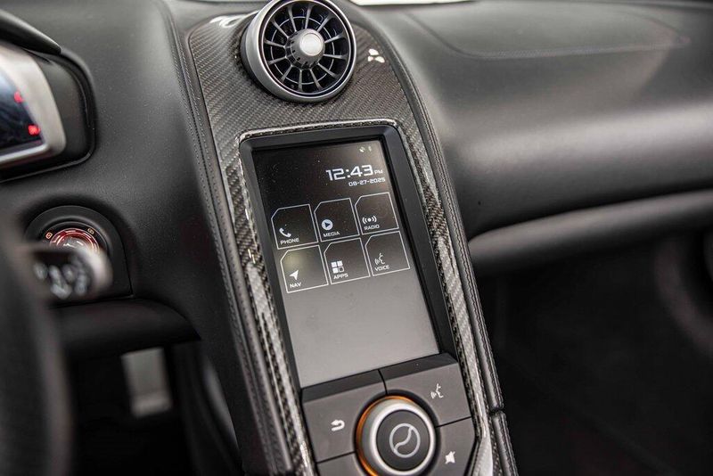 2014 Mclaren MP4-12C photo 21