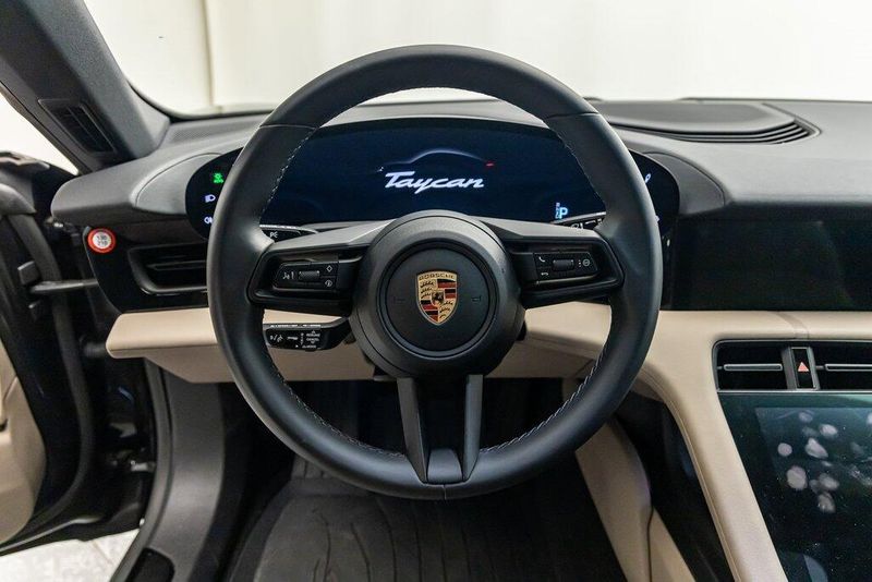 2023 Porsche Taycan BaseImage 15