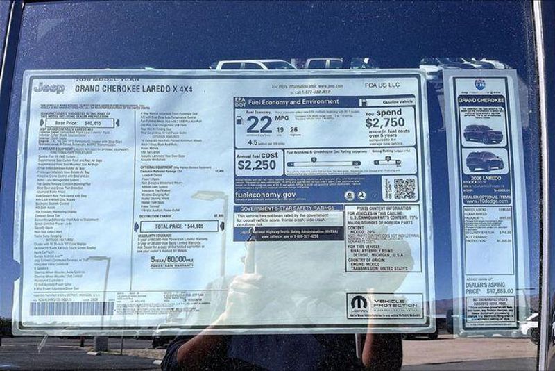 New 2026 Jeep Grand Cherokee Laredo X 4x4Image 16