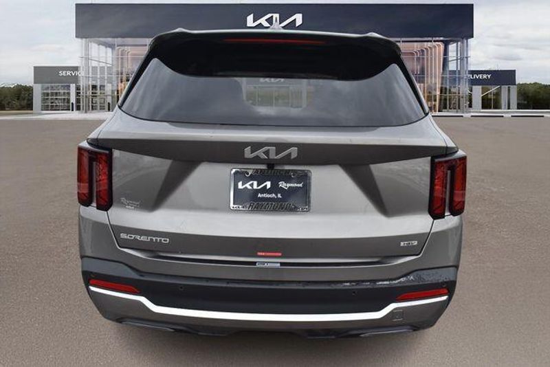 New 2026 Kia Sorento Hybrid EXImage 5