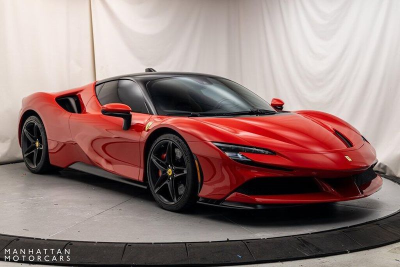 2023 Ferrari SF90 Stradale BaseImage 7