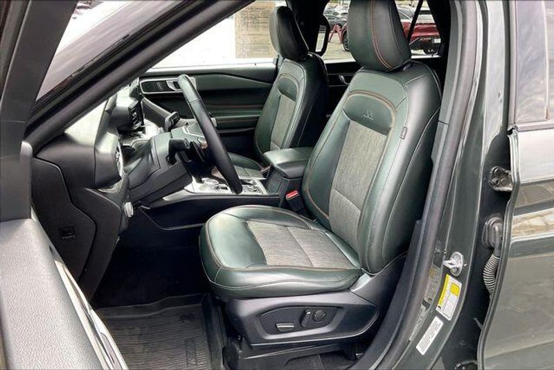 Used 2022 Ford Explorer TimberlineImage 24
