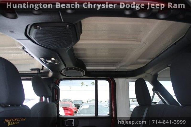 2021 Jeep Wrangler Unlimited IslanderImage 37