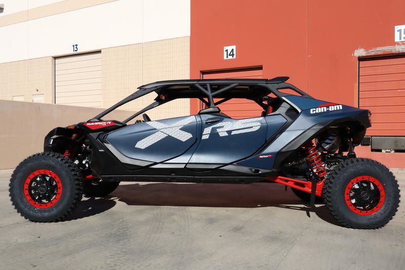 2025 Can-Am MAVERICK R MAX X RS 999T DCT DUSTY NAVY AND LEGION RED Image 2