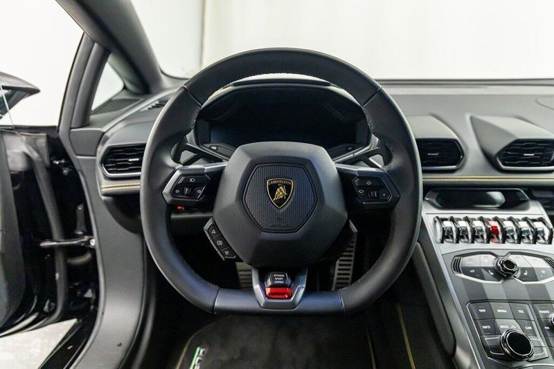 2019 Lamborghini Huracan LP580-2Image 16