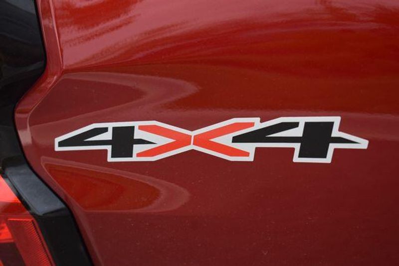 Used 2024 Chevrolet Colorado LTImage 13