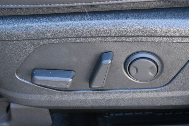 New 2026 Kia Sorento Hybrid EXImage 25