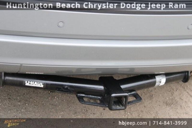 2021 Jeep Grand Cherokee Laredo XImage 6
