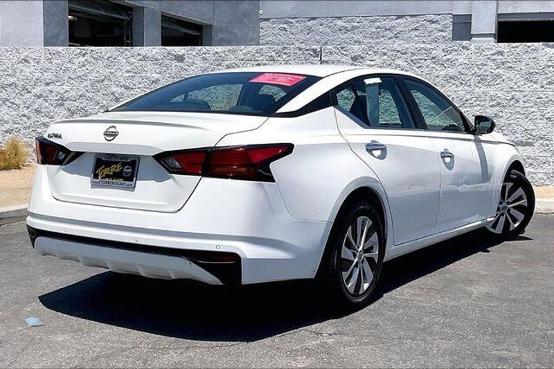 Used 2024 Nissan Altima 2.5 SImage 13