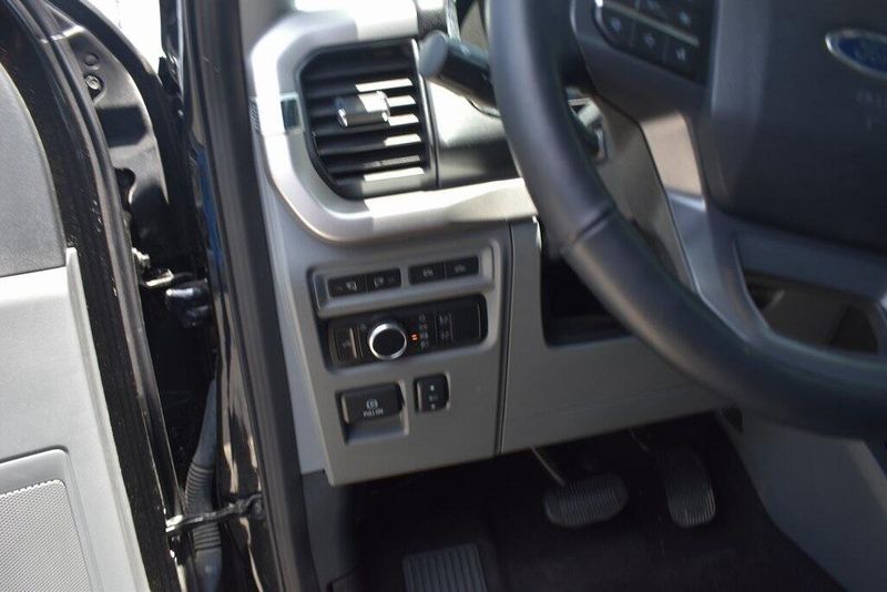 Used 2023 Ford F-150 Lightning XLTImage 18