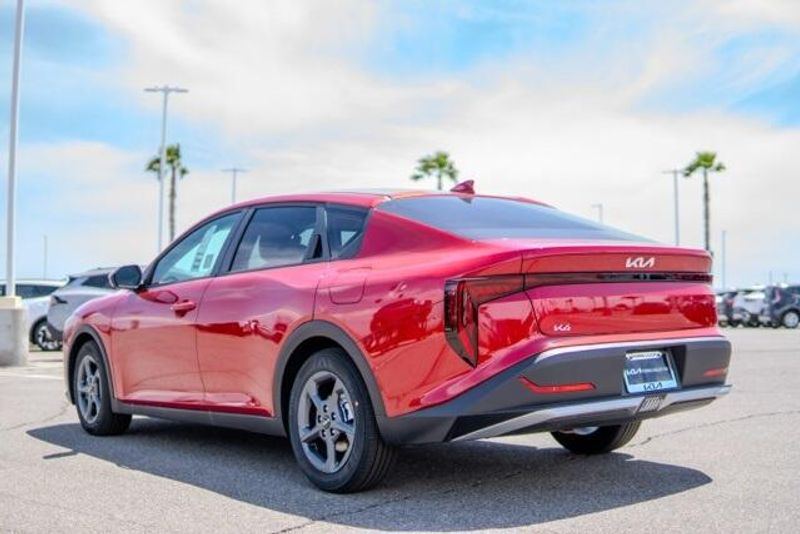 2025 Kia K4 LXSImage 5