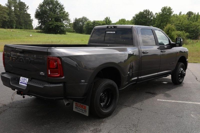 2025 RAM 3500 Laramie Crew Cab 4x4 8