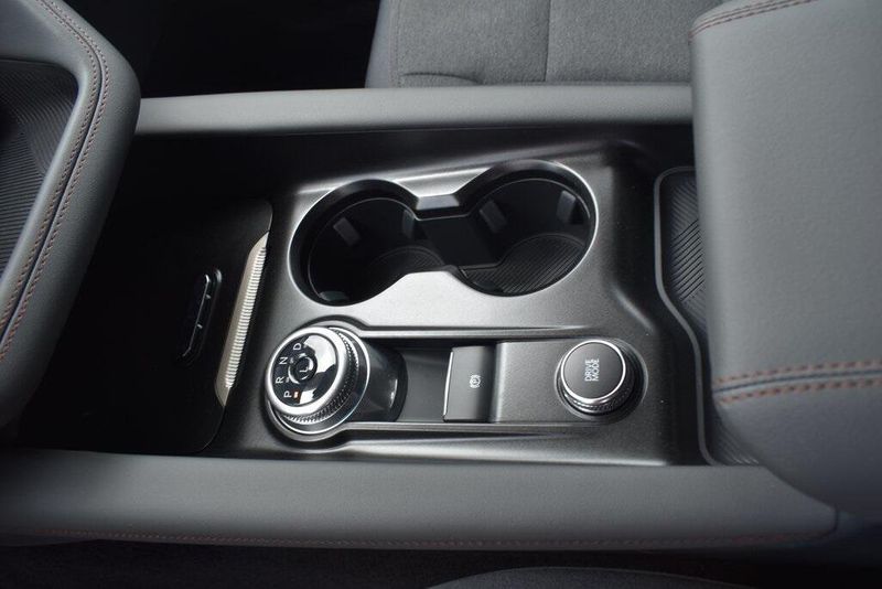 New 2025 Ford Explorer ActiveImage 18