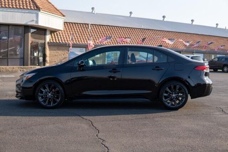 Used 2024 Toyota Corolla SEImage 4