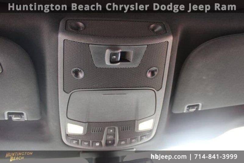 2015 Ford F-150 PlatinumImage 30