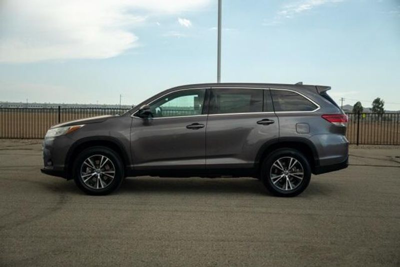 Used 2019 Toyota Highlander LE PlusImage 4