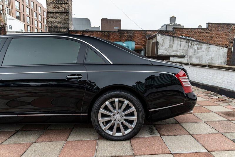 2009 Maybach 62S Image 101