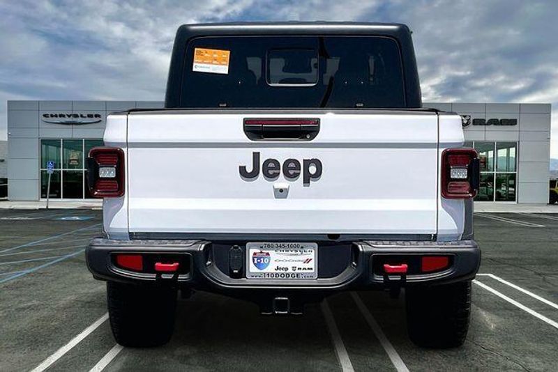 Used 2024 Jeep Gladiator RubiconImage 3