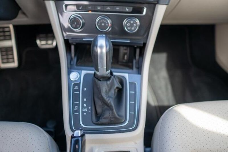 Used 2018 Volkswagen Golf Alltrack TSI SEImage 18