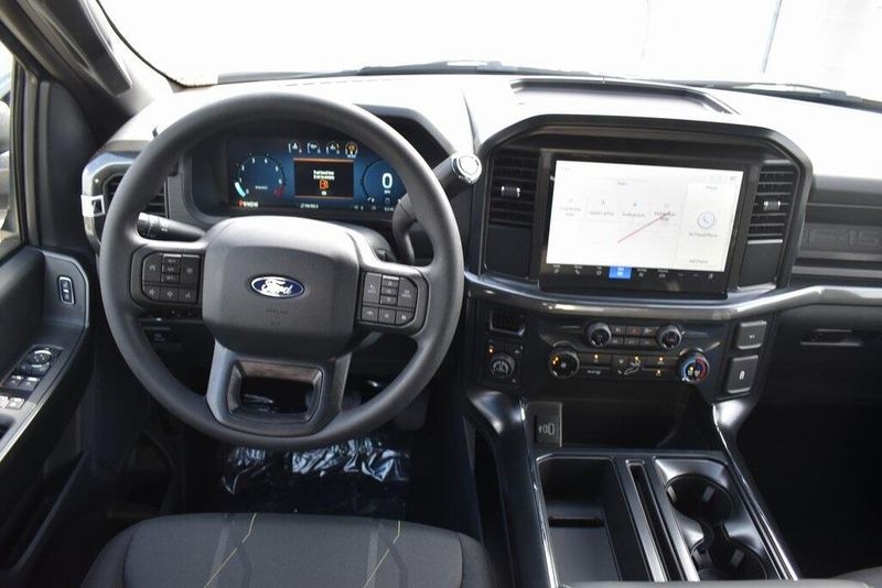 2025 Ford F-150 STXImage 10