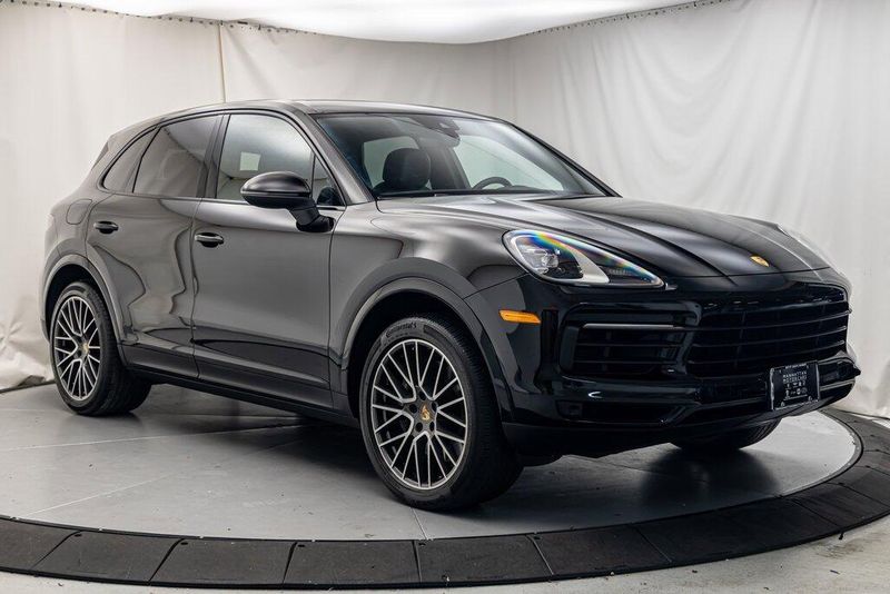 2021 Porsche Cayenne BaseImage 7