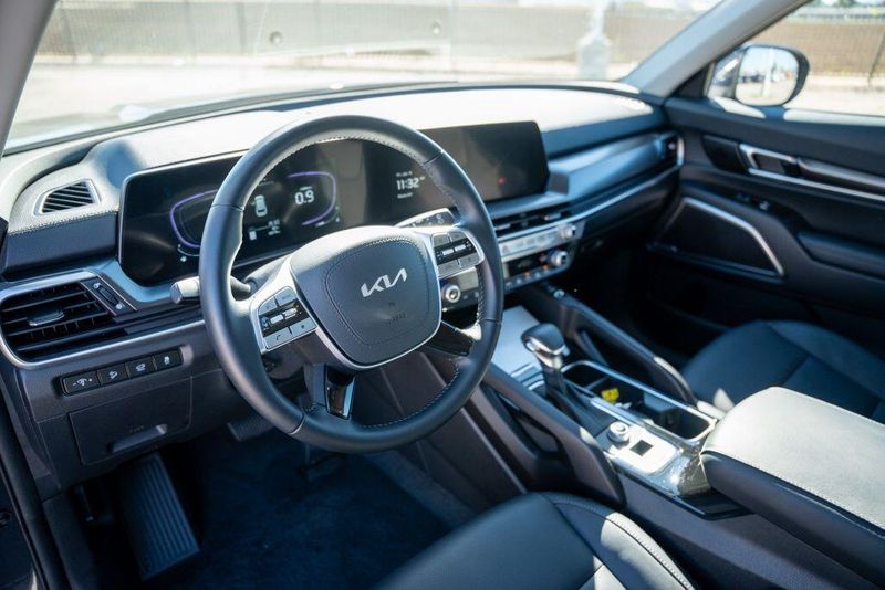 Used 2025 Kia Telluride SImage 10