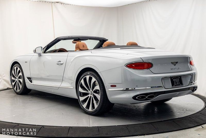 2024 Bentley Continental V8Image 3