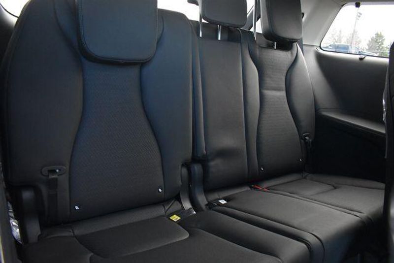 New 2026 Kia Carnival Hybrid SX PrestigeImage 17