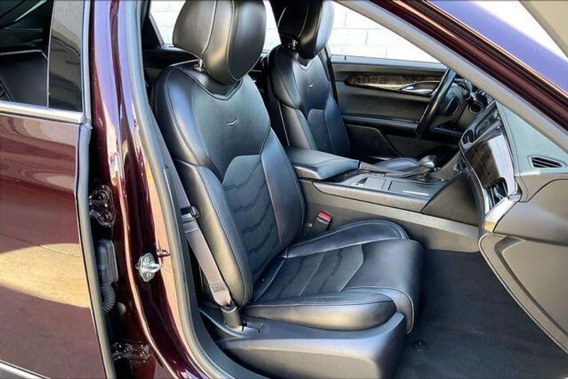 Used 2017 Cadillac CT6 Hybrid Plug-InImage 6