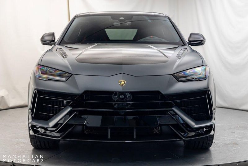 2024 Lamborghini Urus PerformanteImage 8