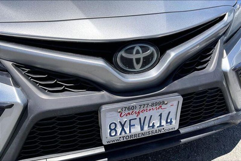 Used 2021 Toyota Camry SEImage 30