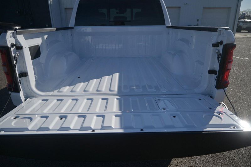 2025 RAM 1500 RebelImage 9
