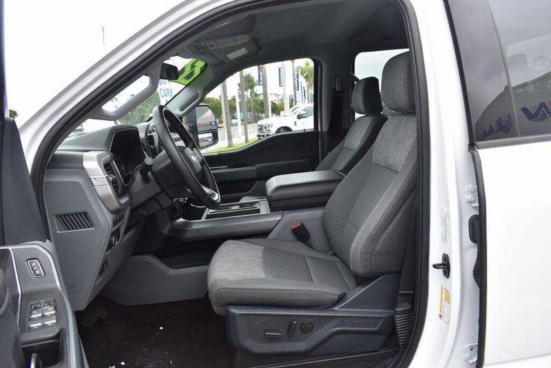 2022 Ford F-150 XLTImage 16