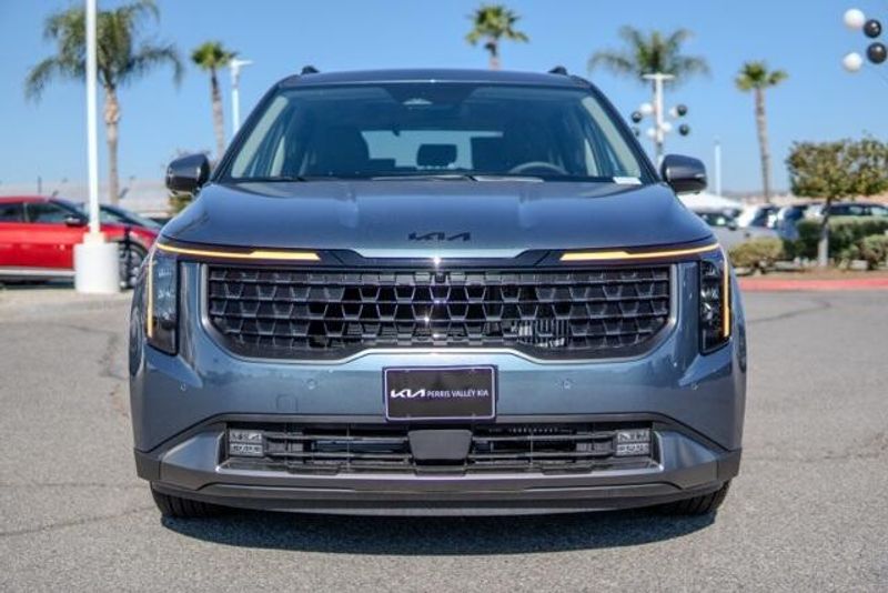 2025 Kia Carnival Hybrid SXImage 2