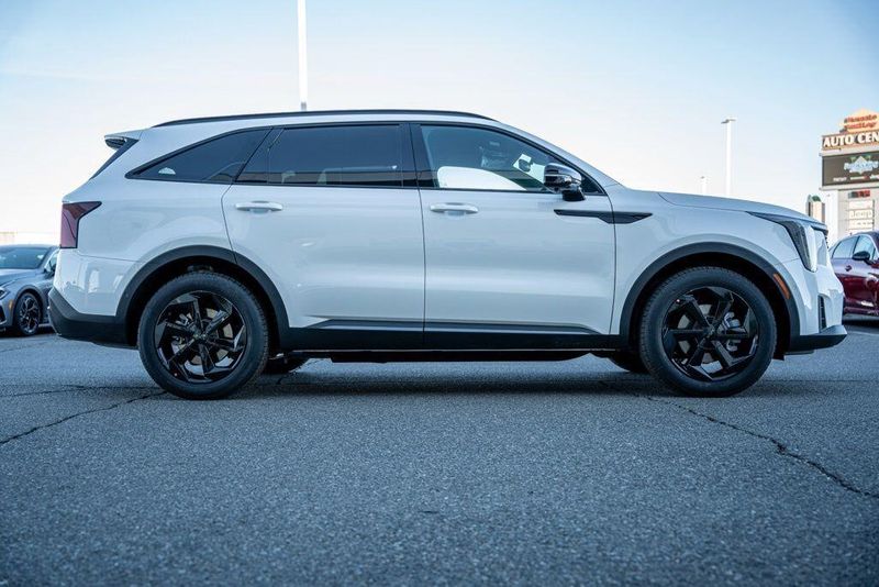 New 2026 Kia Sorento Hybrid X-Line SX PrestigeImage 8